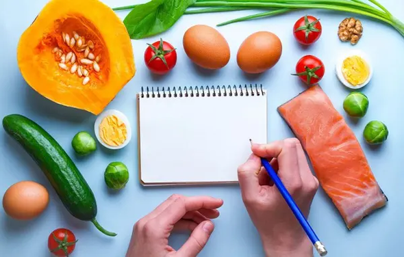 Dieta ketogenikoak karbohidratoak kentzen ditu neurri handi batean